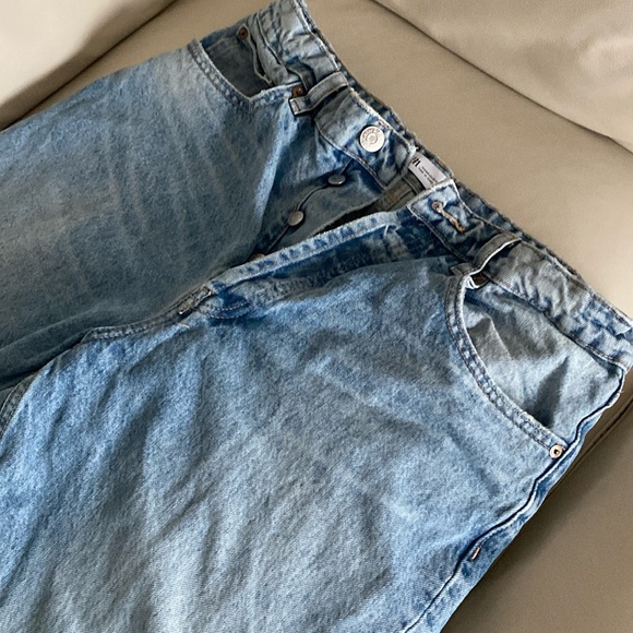 Zara Button-fly Jeans - Picture 2 of 5